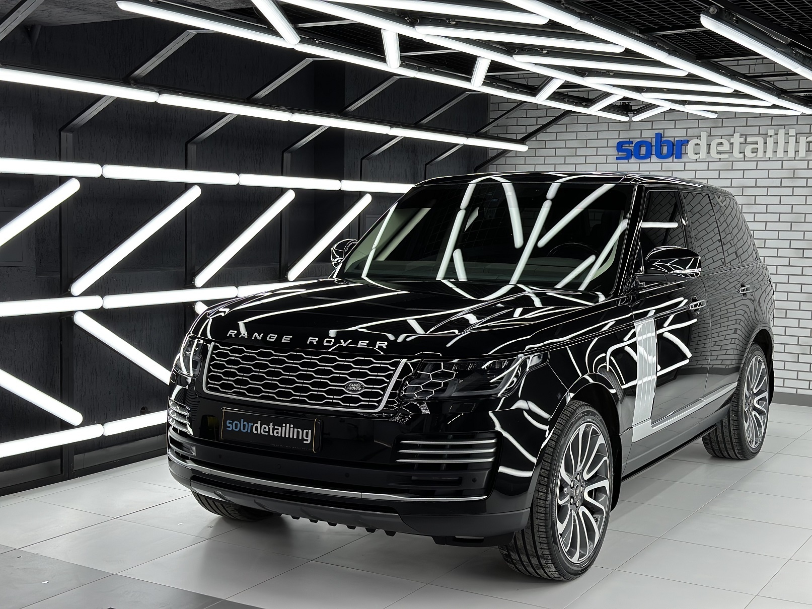 Range Rover после детейлинга